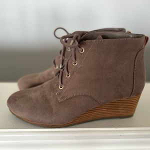 🌶️ Dr. Scholl's Close Call Wedge Ankle Boot. Size 7